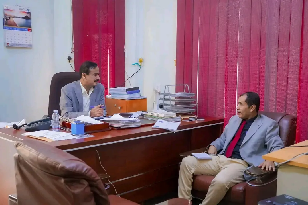 المحافظ بن الوزير يناقش مع هيئة حماية البيئة تفاصيل مشروع \