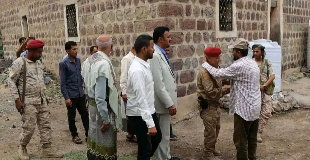 فريق التوجيه والرقابة الرئاسي وقيادة انتقالي الضالع يزورون الأسير المحرر رأفت باسل