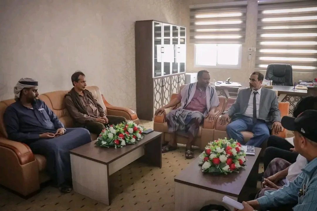 فريق التوجيه والرقابة الرئاسي يناقش أوضاع مكتب الخدمة المدنية بمحافظة المهرة