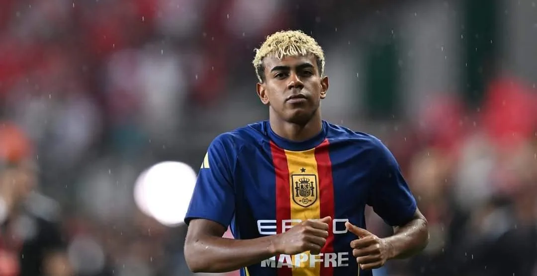 توتّر العلاقة بين الاتحاد الإسباني لكرة القدم وبرشلونة بسبب لامين جمال