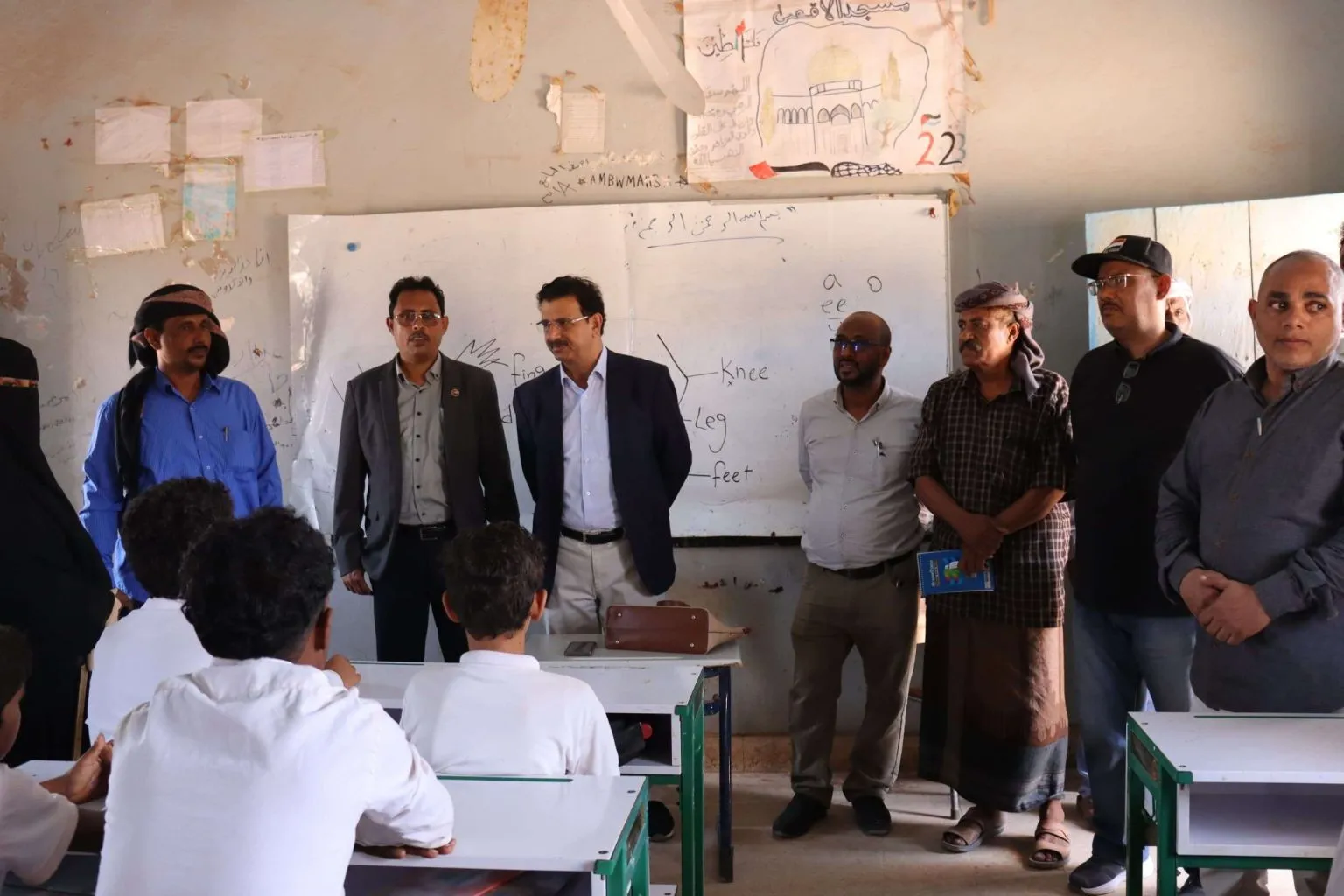 فريق التوجيه والرقابة الرئاسي يزور إذاعة سقطرى ومدرسة سالمين في العاصمة حديبو