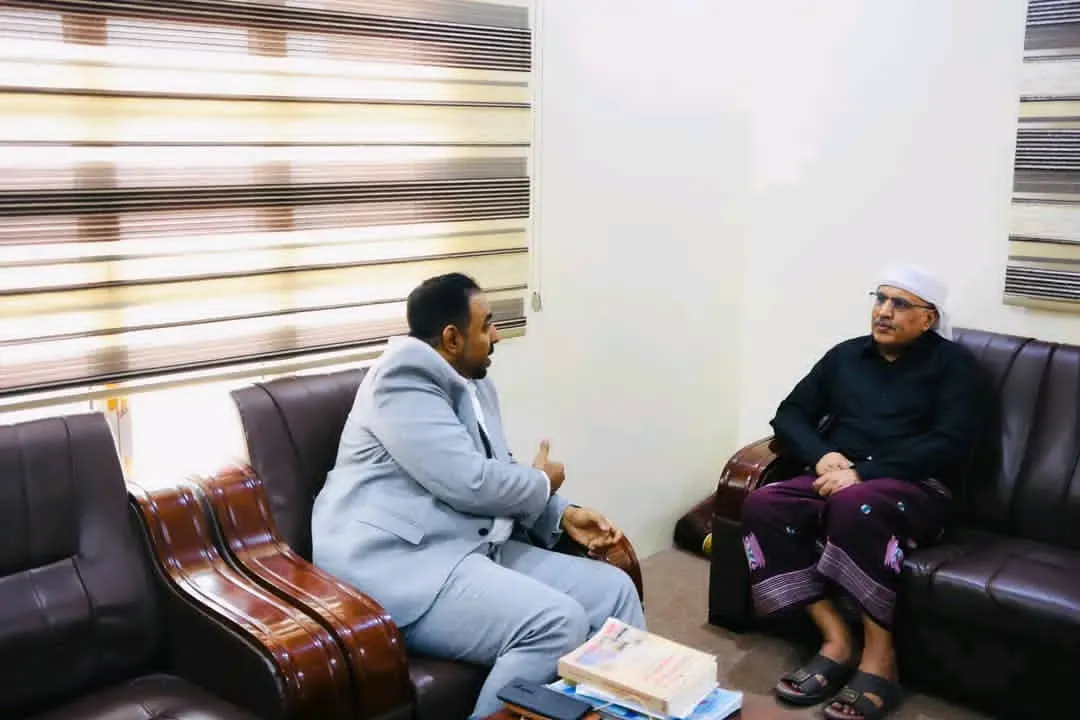 الكثيري يؤكد دعم الانتقالي لتطوير منظومة النقل البحري ويشيد بجهود هيئة الشؤون البحرية بالمكلا