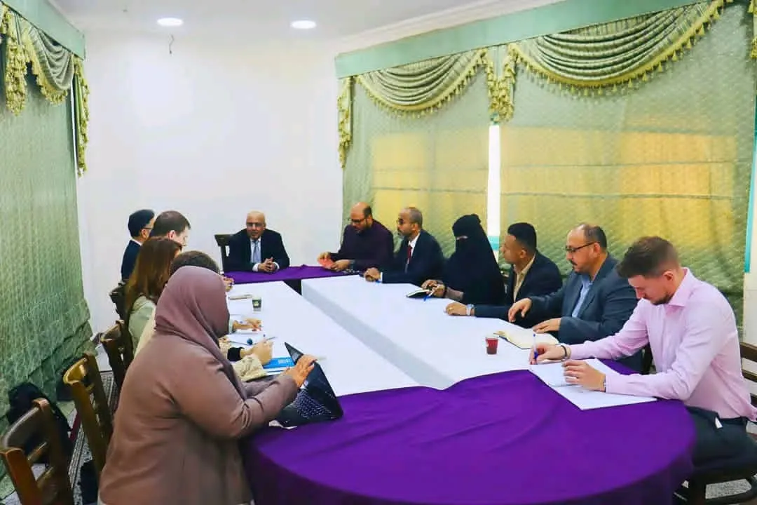 الكثيري يبحث مع وفد المبعوث الأممي مستجدات العملية السياسية وجهود إحلال السلام في بلادنا