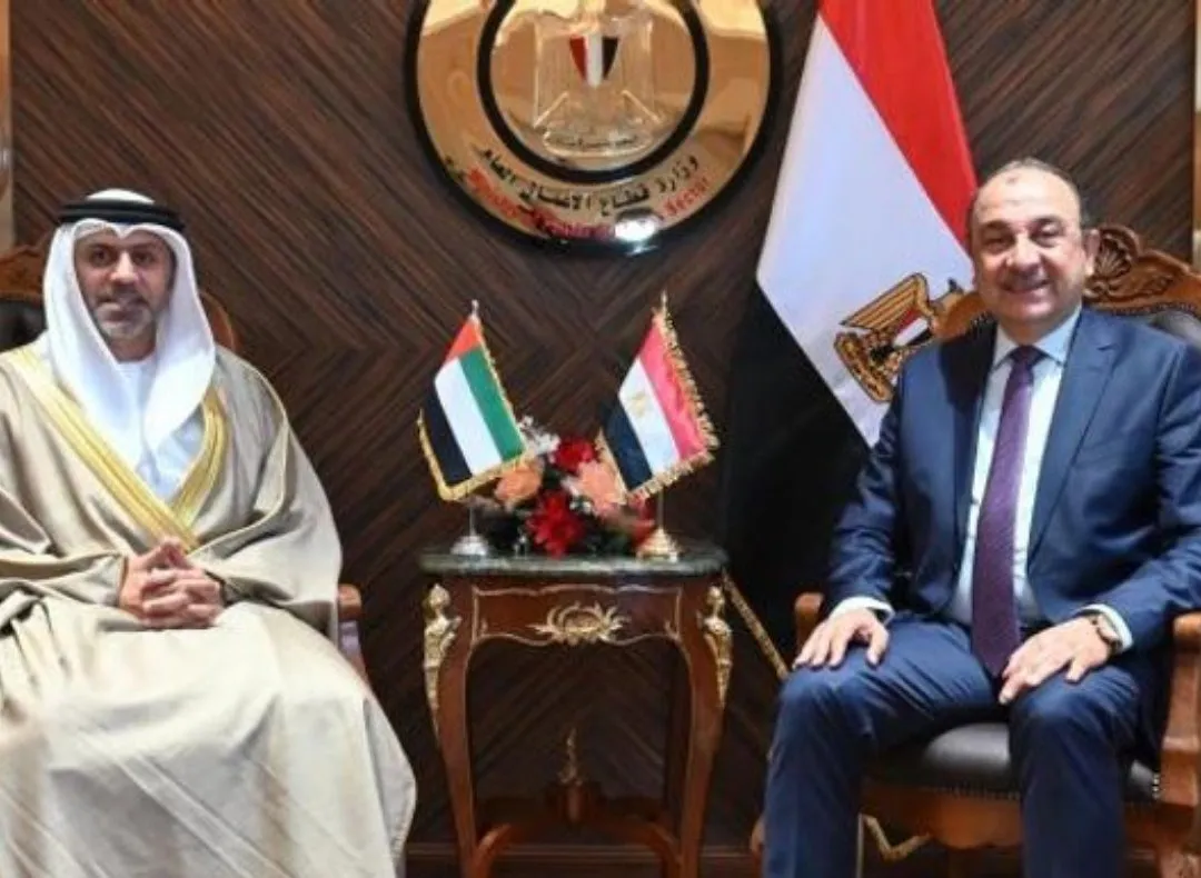 الإمارات ومصر تبحثان تعزيز التعاون الاقتصادي