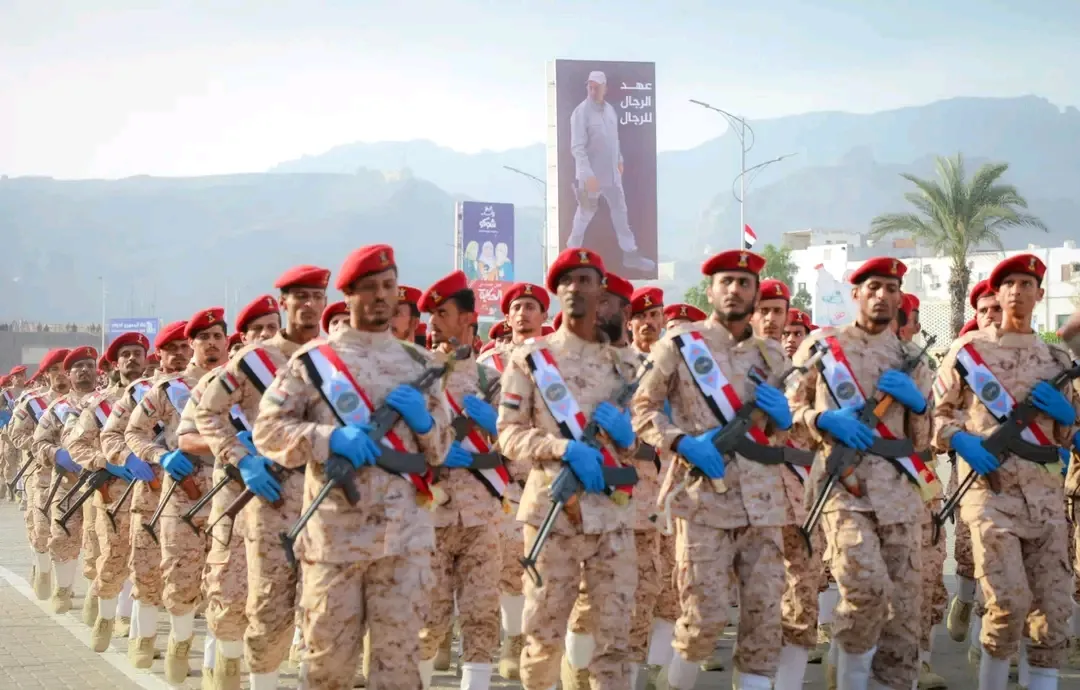 الرئيس القائد عيدروس الزُبيدي يشهد عرضا عسكريا مهيبا للقوات المسلحة الجنوبية احتفاءً بالعيد الـ58 للاستقلال الوطني 30 نوفمبر