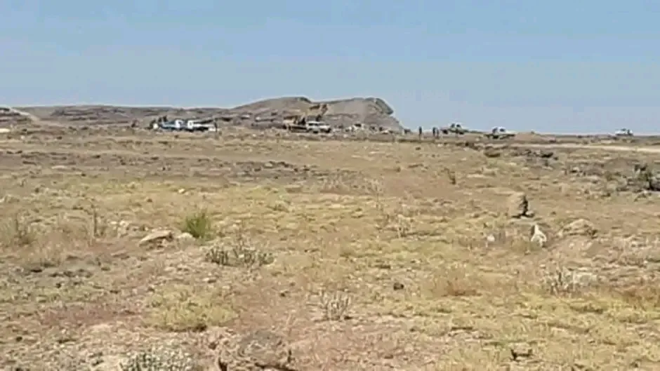 صنعاء.. قيادي حوثي يغتصب 60 ألف لبنة من أراضي أهالي همدان