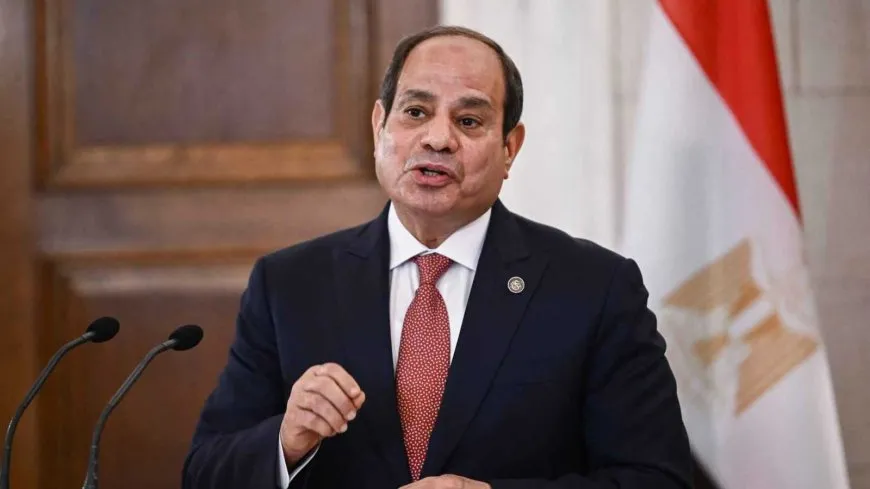السيسي يعلن استضافة مصر مؤتمرًا دوليًا لإعادة إعمار غزة نهاية نوفمبر الجاري.