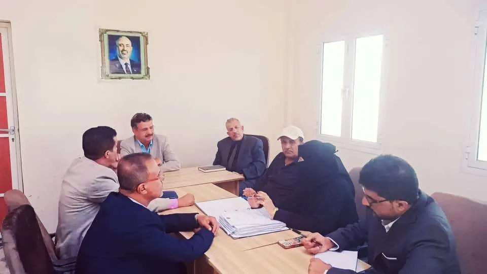 فريق التوجيه والرقابة الرئاسي يطلع على نشاط عدد من إدارات الهيئة التنفيذية بانتقالي أبين