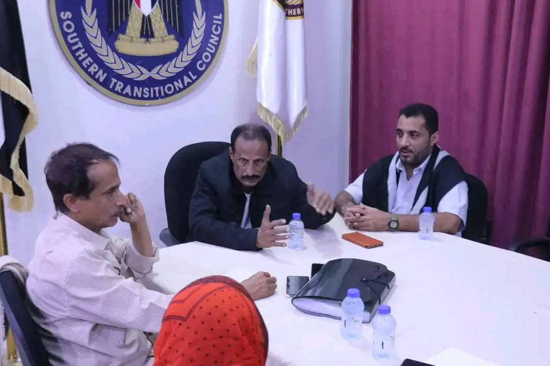 ضمن التحضيرات لاحتفالية نوفمبر… قيادة انتقالي المهرة تلتقي بالقطاع النسوي .