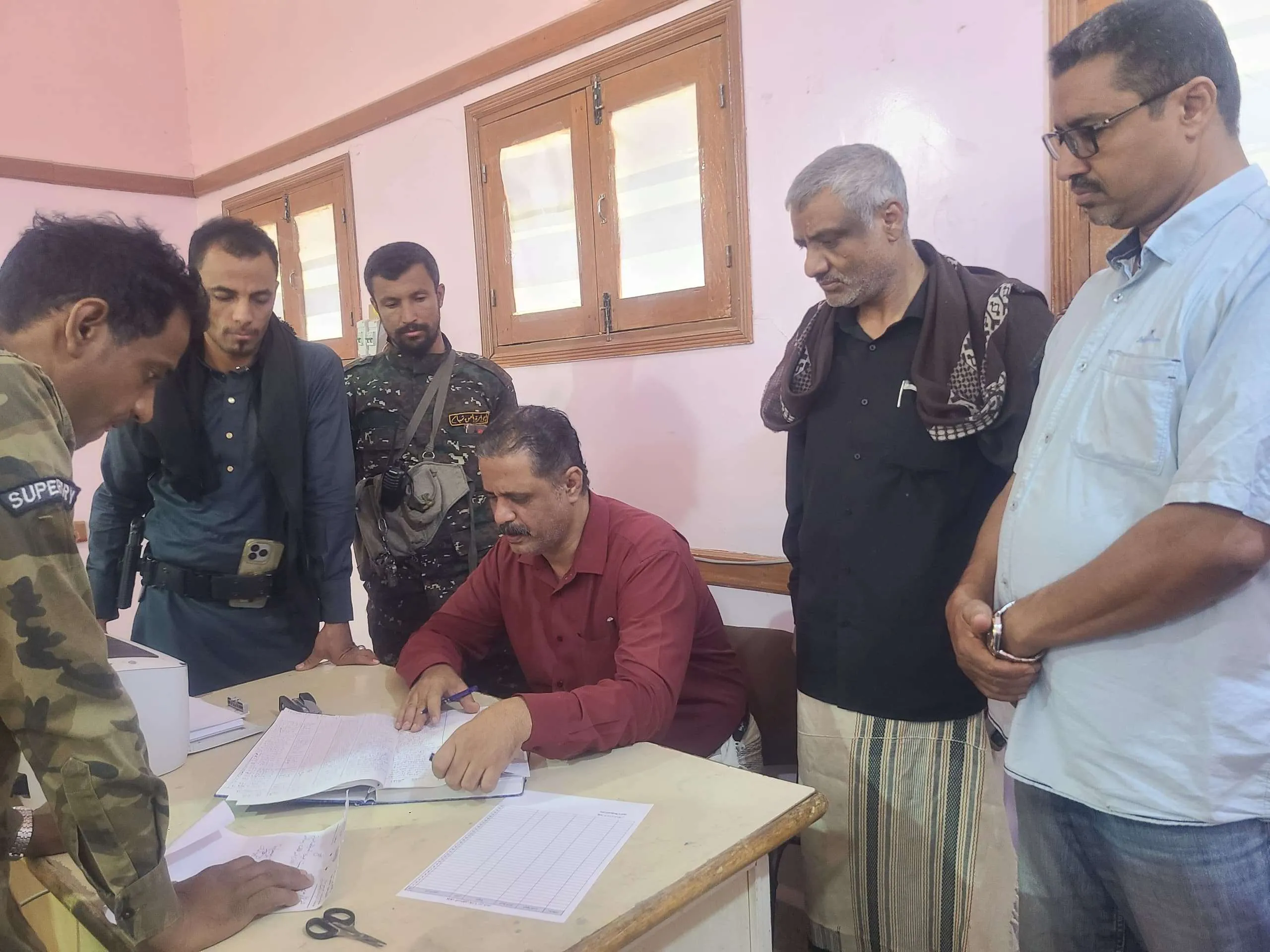 رئيس تنفيذية انتقالي شبام يتفقد محكمة المديرية وسجون إدارة الأمن