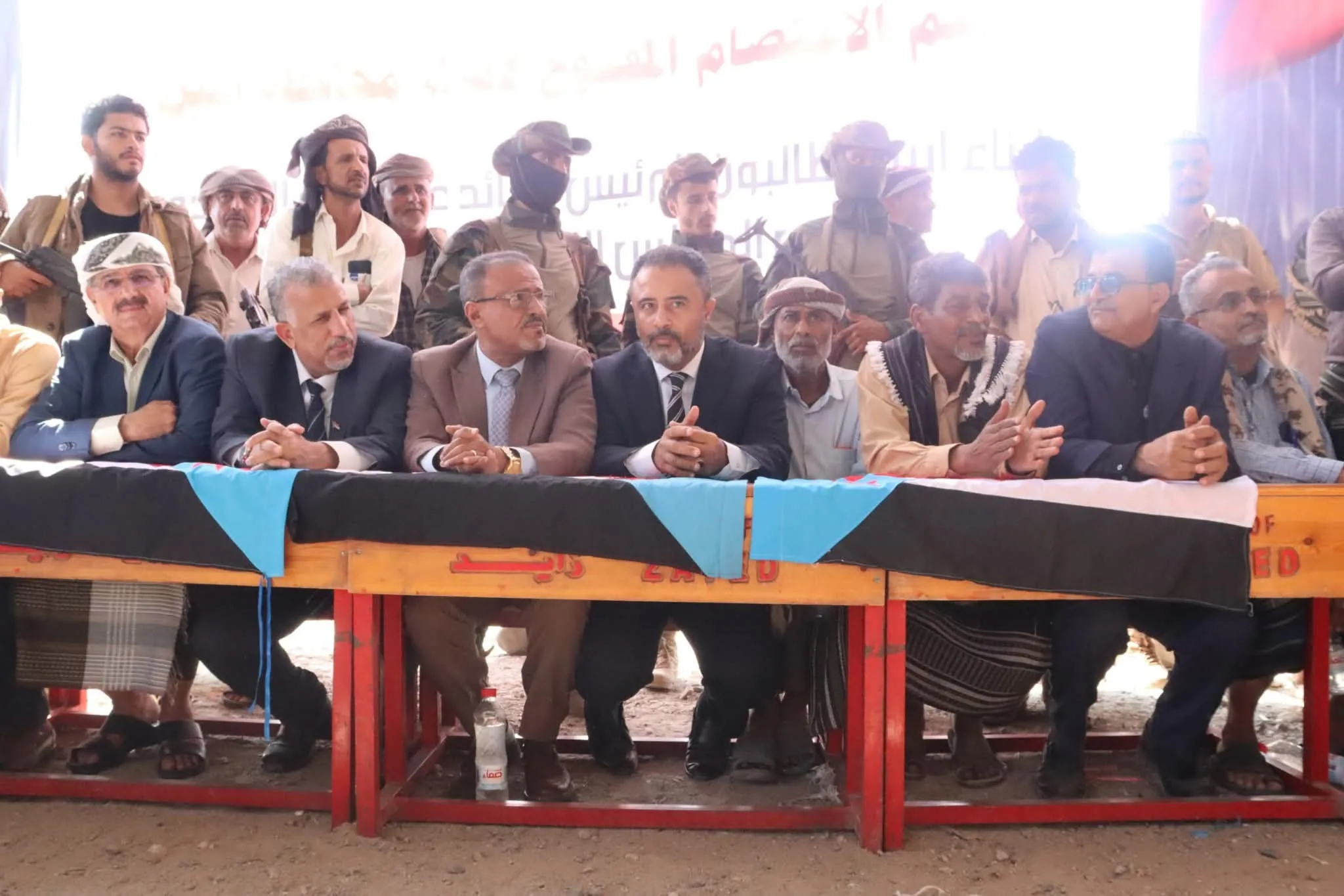 استجابة لدعوة انتقالي أبين.. احتشاد جماهيري واعتصام شعبي بزنجبار يطالب بإعلان دولة الجنوب العربي