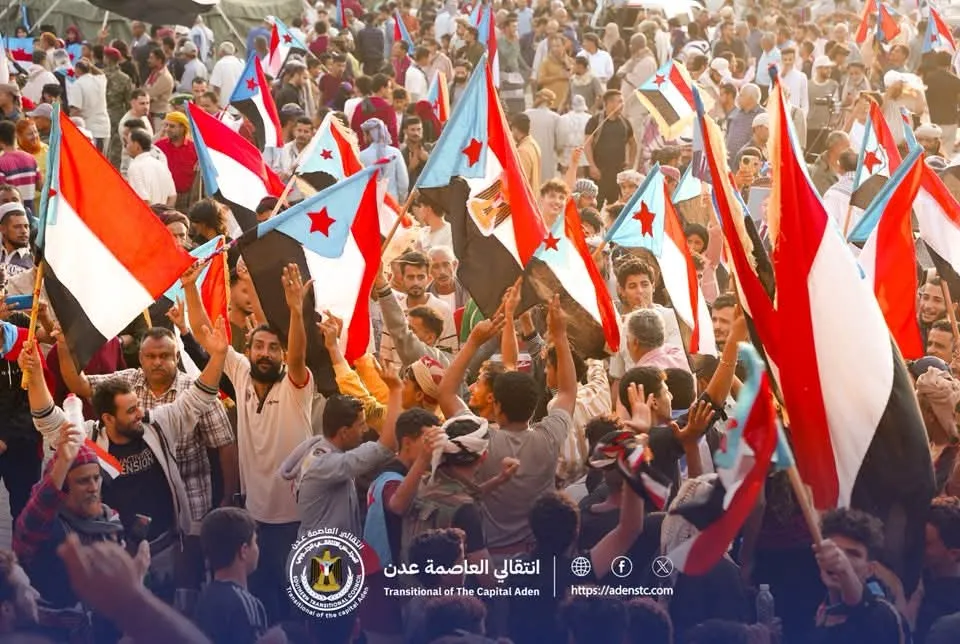 قبائل وشعب الجنوب تحتفي بالنصر وتطالب بإعلان الدولة الجنوبية المستقلة