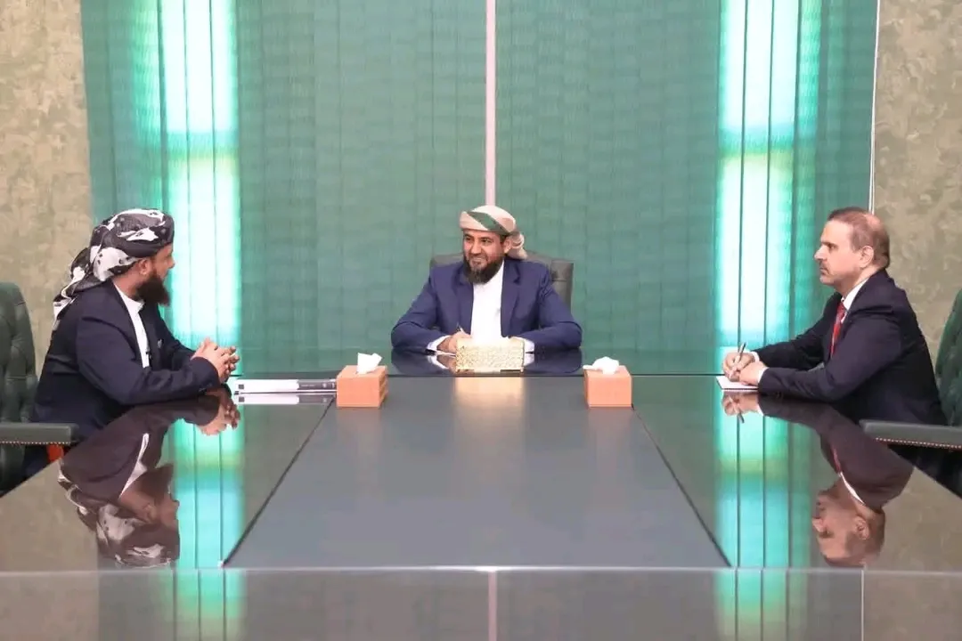 المحرّمي يطّلع على أداء وزارة الأوقاف ويشدد على نشر ثقافة التسامح والوسطية