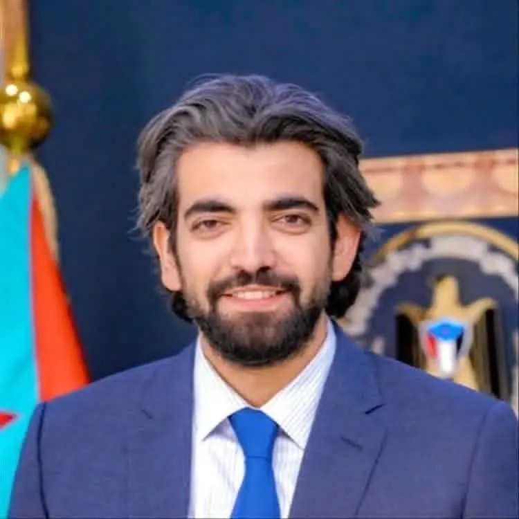 البيض ينتقد اعتراض إيران على مكافحة القوات الجنوبية للإرهاب