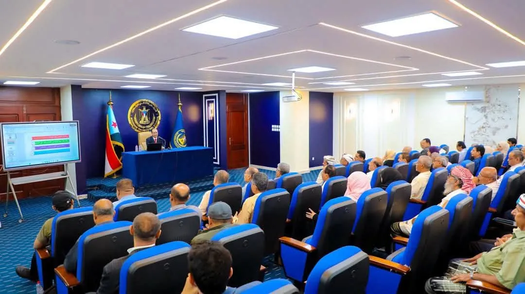 المجلس الانتقالي ينظم محاضرة بعنوان \"مهارات القيادة العُليا وصناعة الدولة الحديثة\"