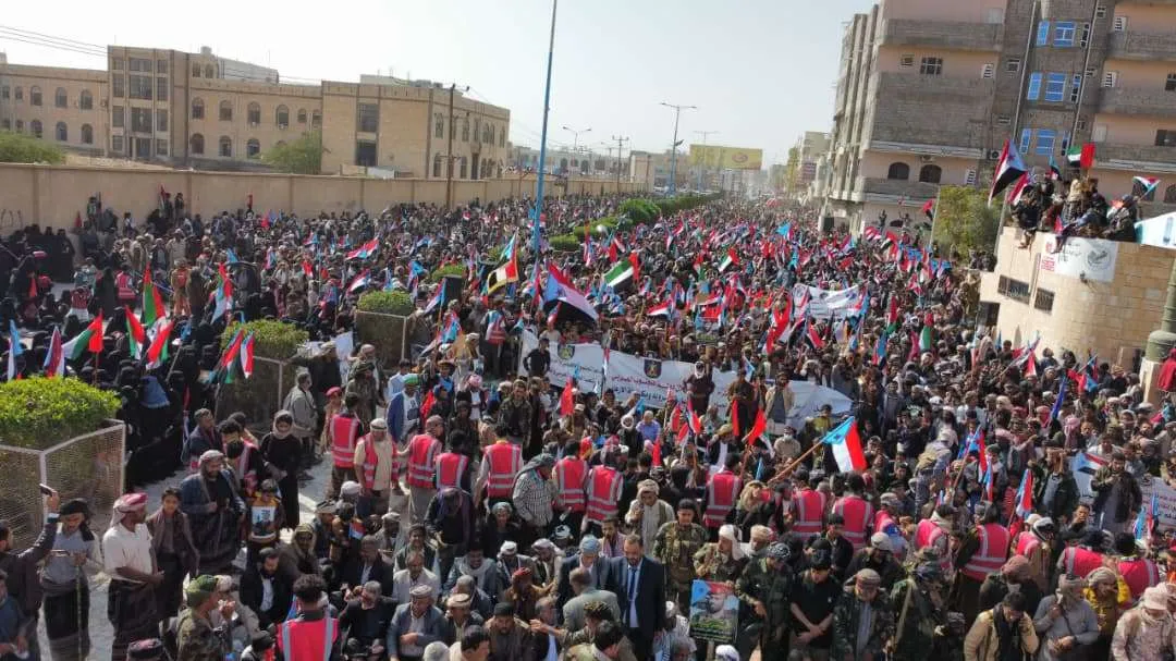 مدينة عتق عاصمة محافظة شبوة تشهد مليونية المطالبة بإعلان دولة الجنوب العربي”بيان”