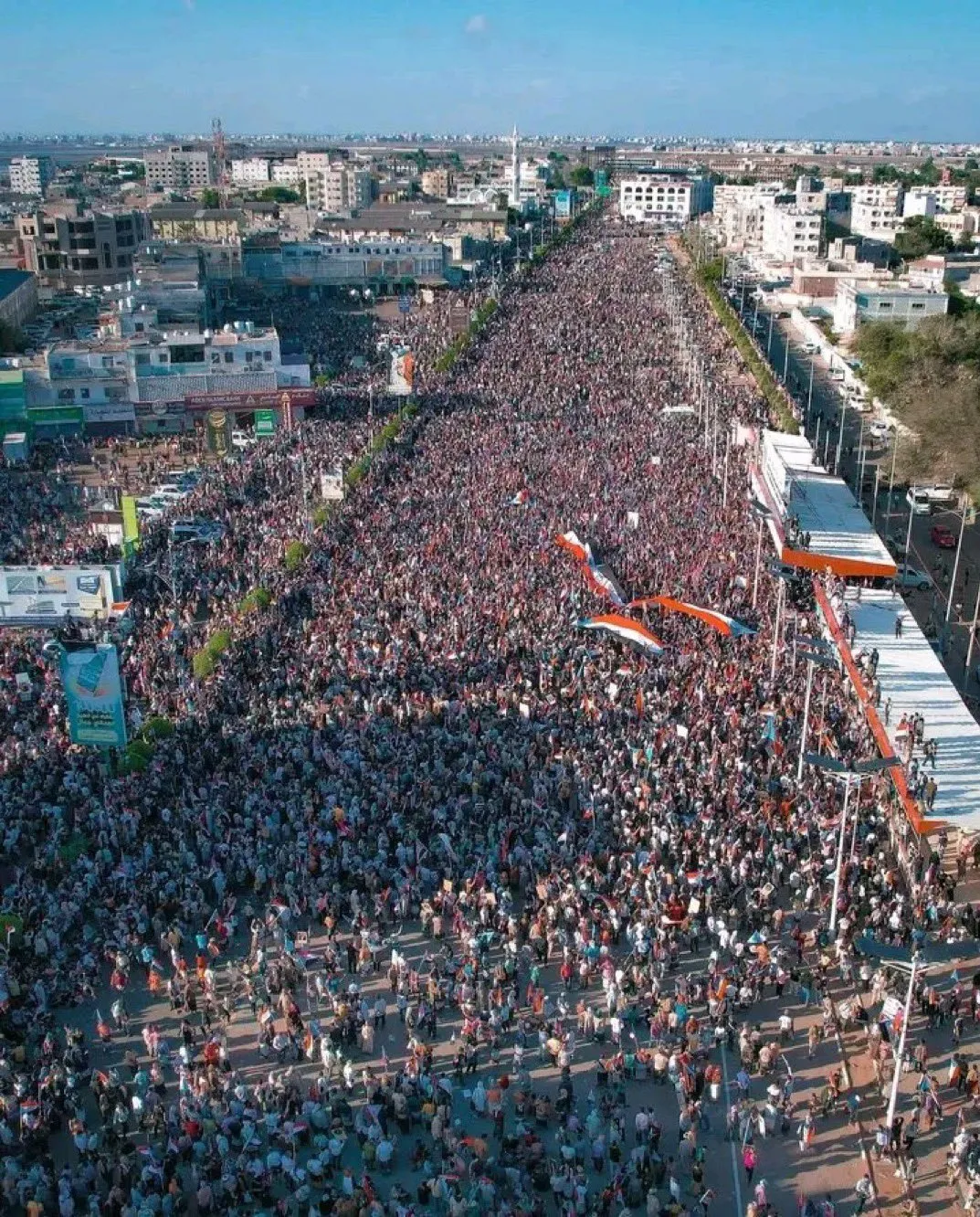 دلالات مليونية الأمس في عدن… رسائل الداخل وقوة الحضور في لحظة مفصلية