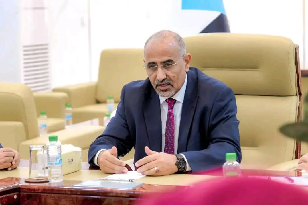 حين يتكلم القائد تصطف الإرادة..قراءه تحليلية عميقة في توجية الرئيس عيدروس الزبيدي لشعب الجنوب