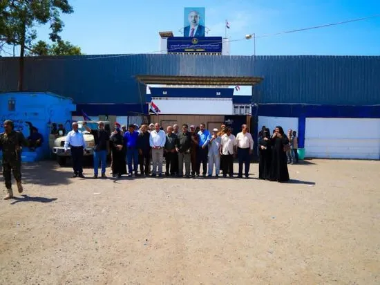 بركان الغضب.. إغلاق مقار المجلس الانتقالي يشعل غليانا في الجنوب