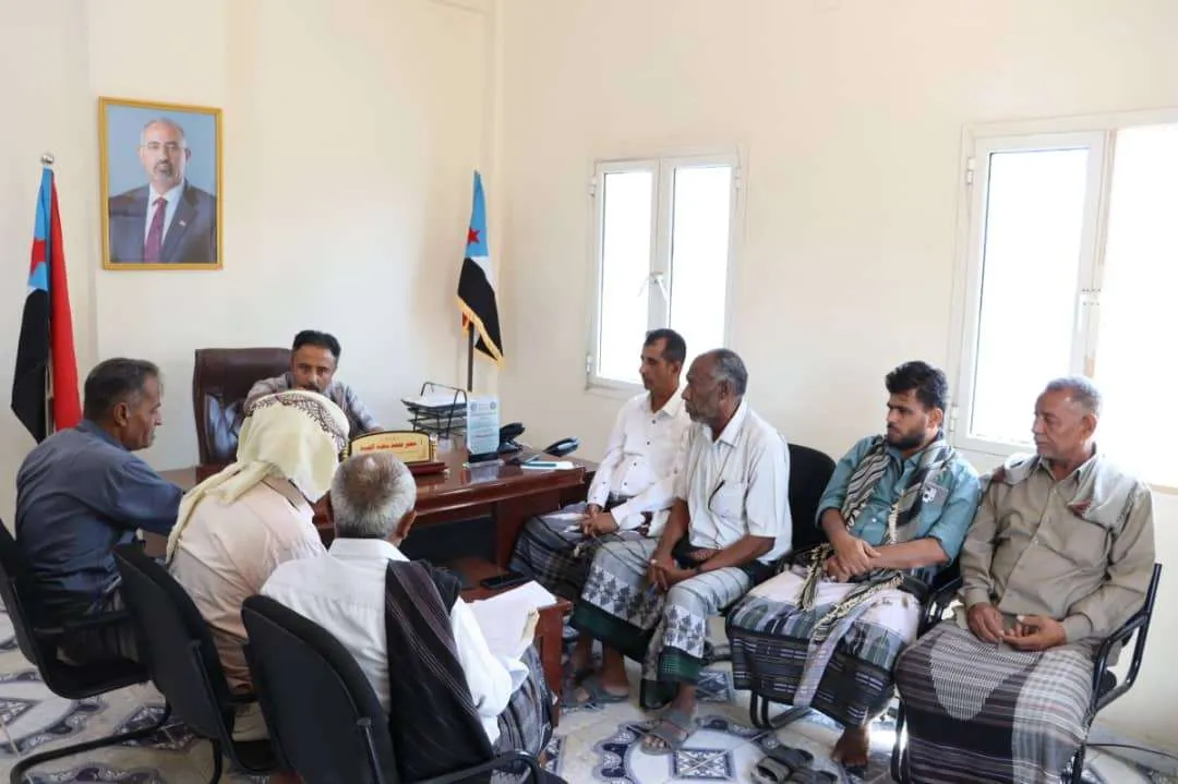 تنفيذية انتقالي أبين تعقد اجتماعها الدوري وتدين استخدام العنف وحملة الاعتقالات وإغلاق مقرات المجلس