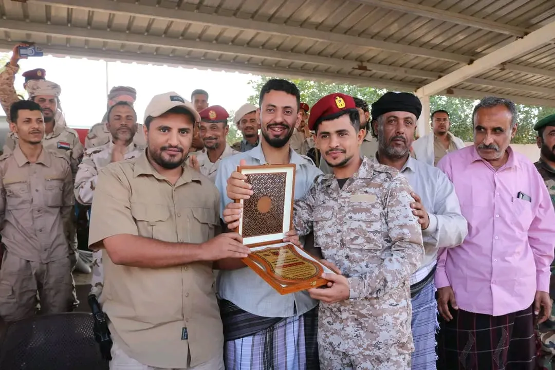 قيادة اللواء الخامس دعم وإسناد تكرّم أبطال موقع الخشعة بحضرموت