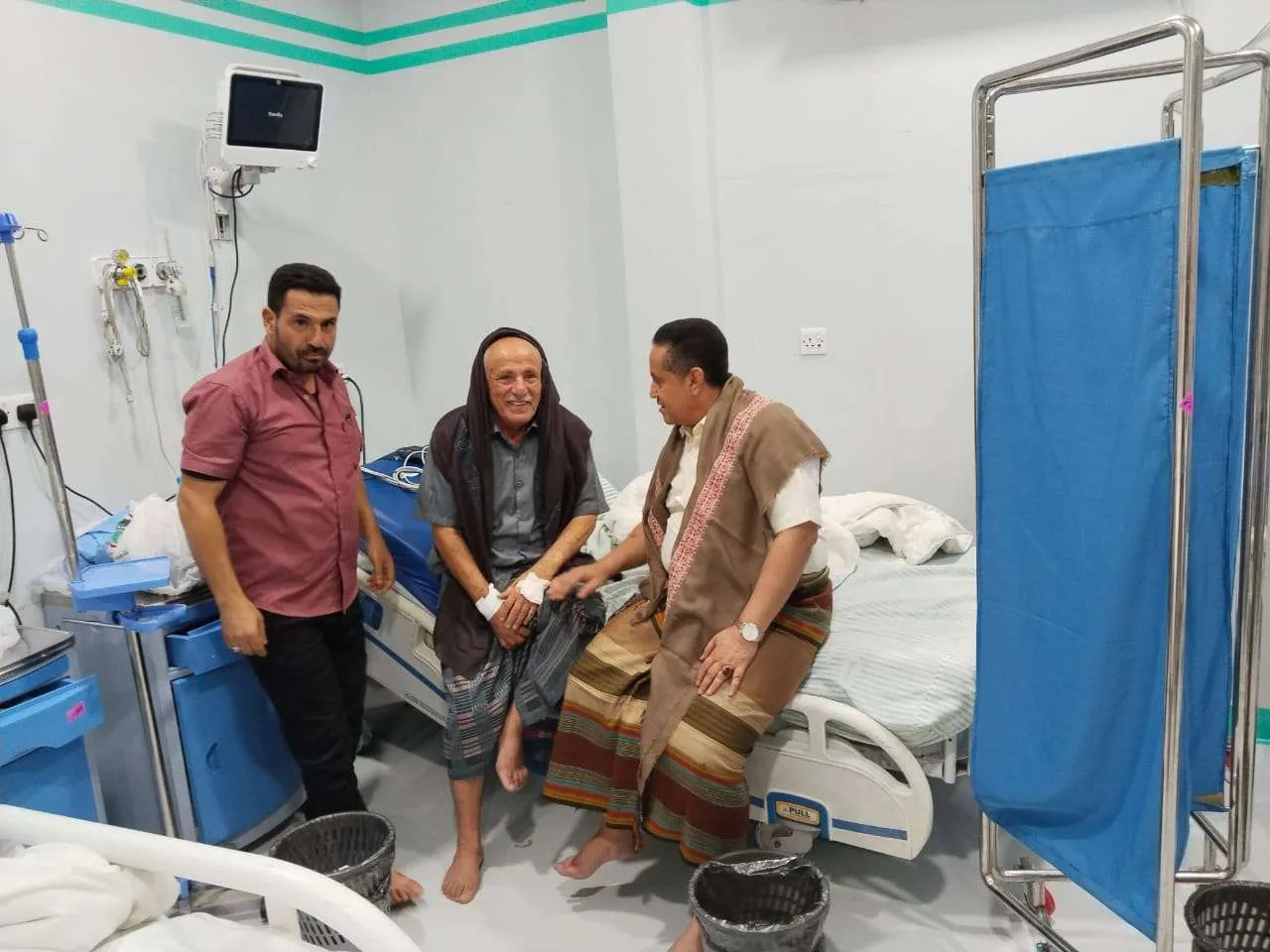 الحالمي يطمئن على صحة عبدالله مهدي رئيس تنفيذية انتقالي الضالع