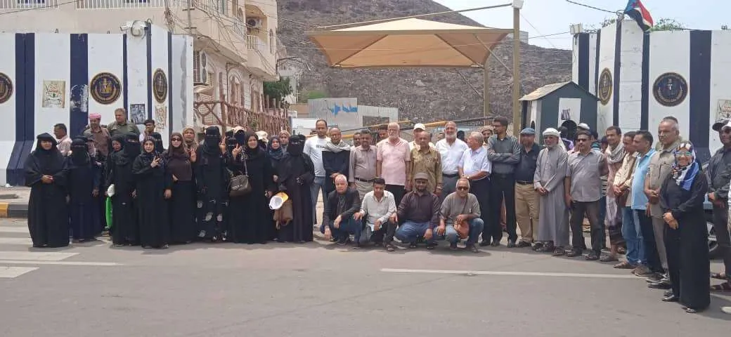 للأسبوع الثالث على التوالي سلطات الأمر الواقع تستمر في منع كادر الأمانة العامة للمجلس من عملهم