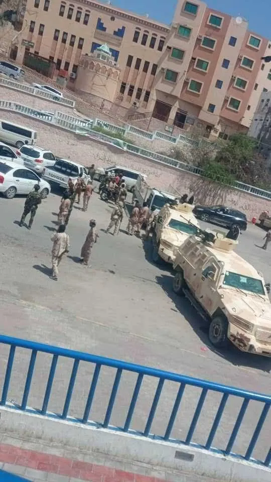 اليافعي : استنفار أمني في حضرموت يعكس “قلق السلطة” من صوت الشارع