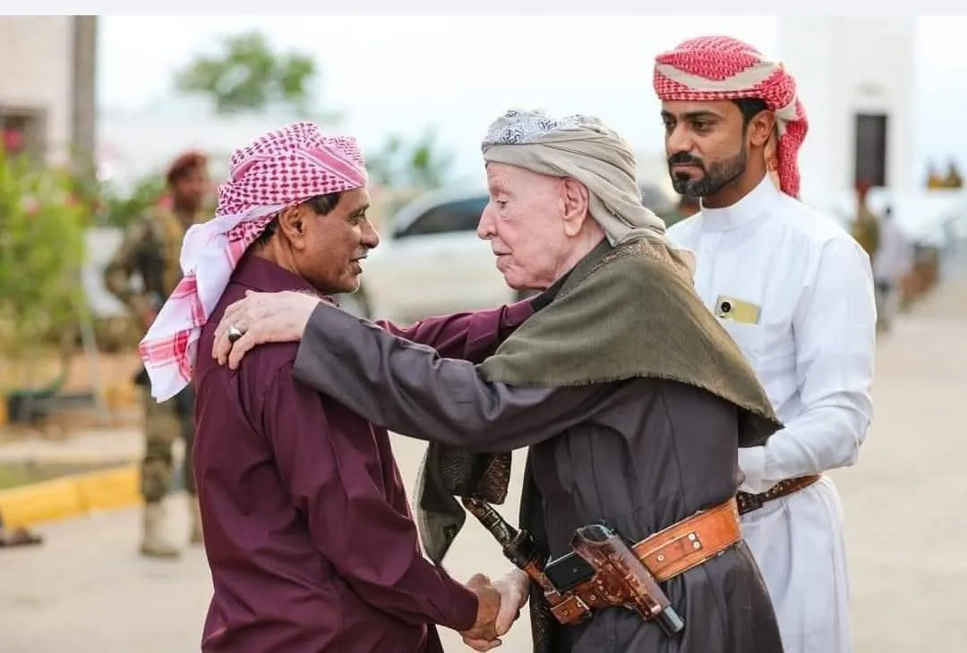 اللواء الركن فرج البحسني ينعى الحكم صالح بن ثابت النهدي