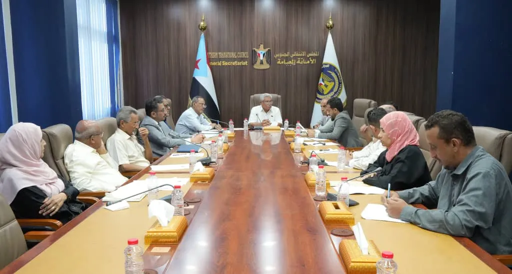 الأمانة العامة تستعرض أداء هيئة الشؤون الخارجية وجهود تمكُّن الدبلوماسية الجنوبية من إعادة فتح قنوات التواصل الخارجي