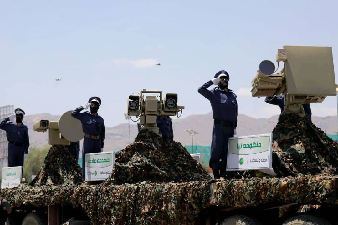 عندما تتبدل البوصلة… لماذا تضرب السعودية الجنوب وتتجاهل تمدد الحوثي؟