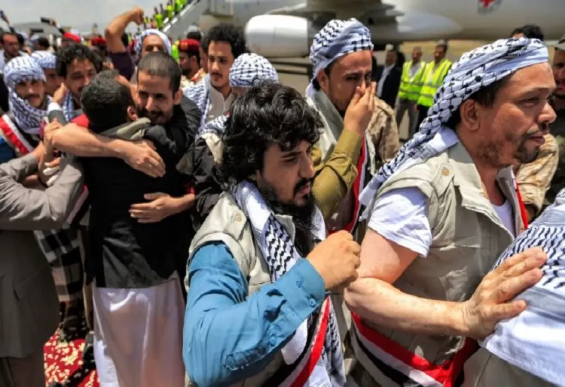 مليارات منهوبة وشبكات تهريب: سقوط مدوٍ يكشف اقتصاد الإخوان الموازي في اليمن