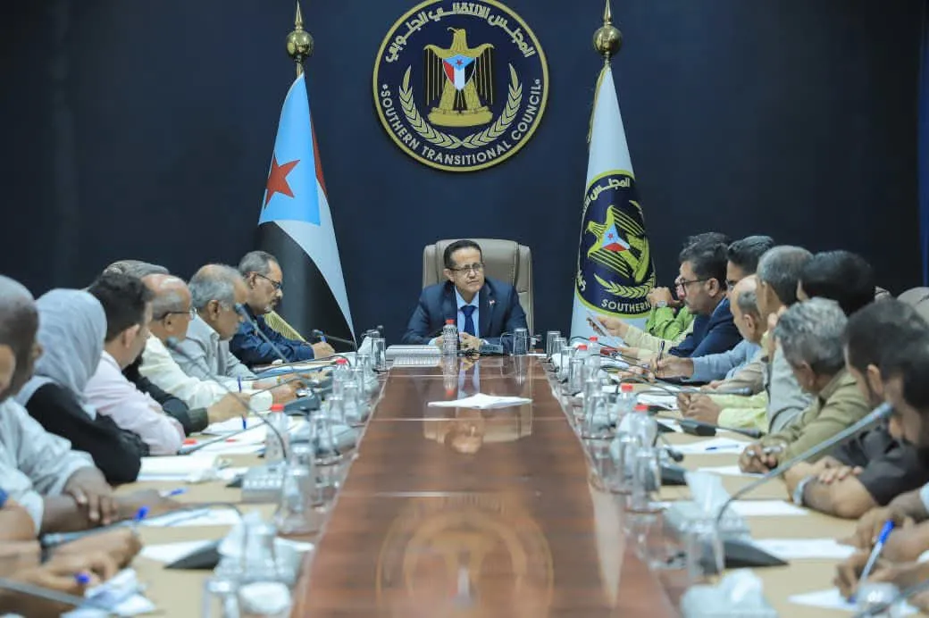 الأمانة العامة تناقش اخر التحضيرات لمليونيات ذكرى تفويض الرئيس الزُبيدي التي ستقام بالعاصمة عدن وبقية محافظات الجنوب