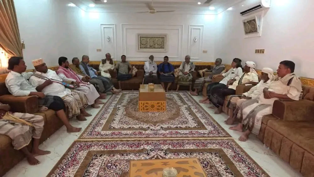 وفد من انتقالي وادي وصحراء حضرموت يزور الشيخ عمر بخضر والكادر عمر بالراشد تقديرًا لأدوارهما الوطنية