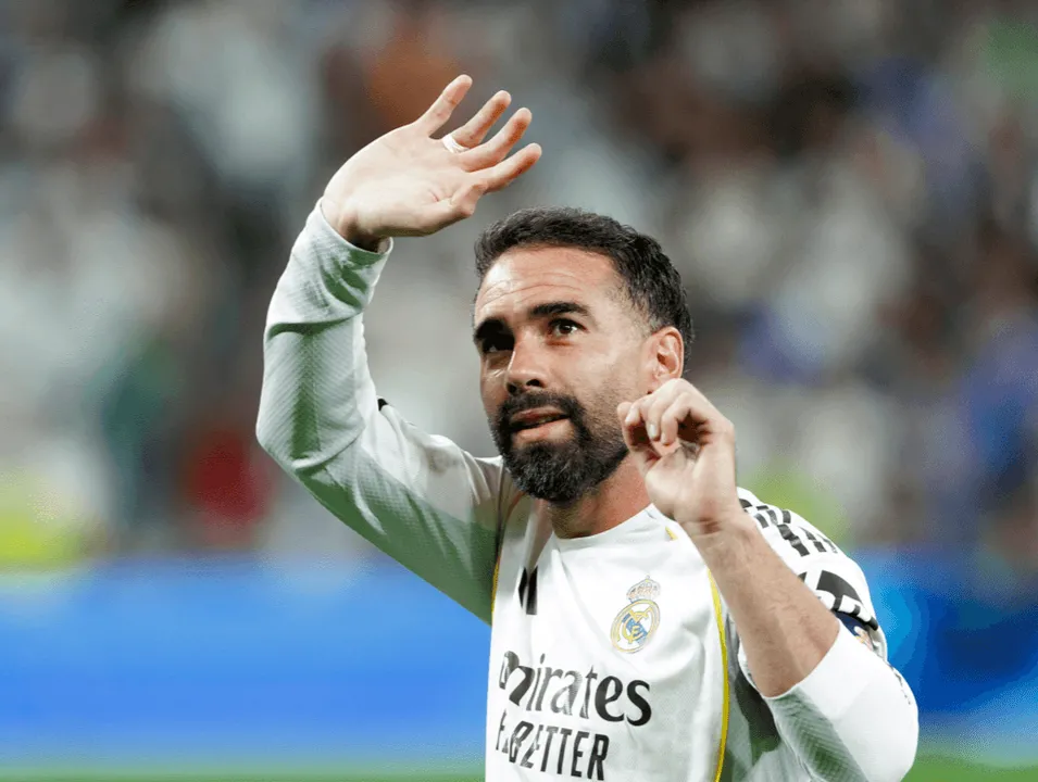 ريال مدريد يعلن رحيل كارفاخال نهاية الموسم