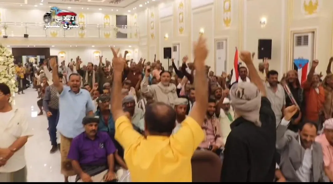لحج تُجدد العهد للزُبيدي.. اجتماع موسّع يؤكد الثبات خلف القيادة الجنوبية وإفشال المؤامرات