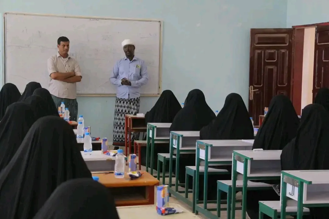 انتقالي المهرة يتفقد سير امتحانات الثانوية العامة في عدد من المراكز