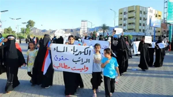 الترف الحكومي في زمن الجوع... حين تتحول معاناة الشعب إلى فاتورة مؤجلة