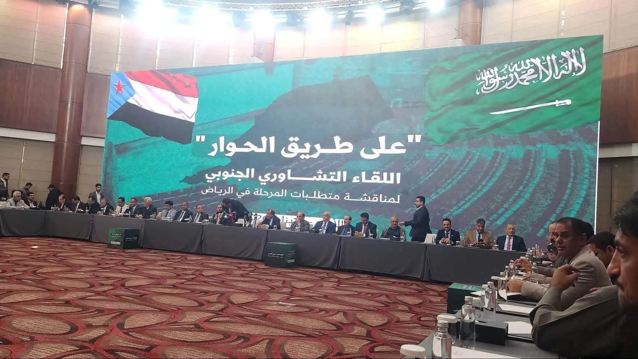 كذبة الحوار الجنوبي – الجنوبي.. بوابة الهيمنة الجديدة ومشروع إعادة تدوير قوى النفوذ على حساب الجنوب