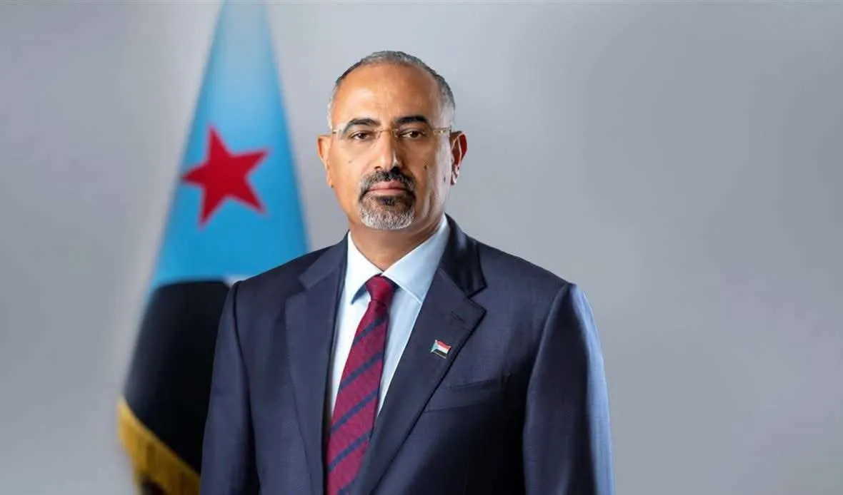 قراءة في شخصية الرئيس القائد عيدروس الزبيدي الرجل الذي هزم الصمتُ خصومه..و كيف أربك حسابات اللاعبين الكبار