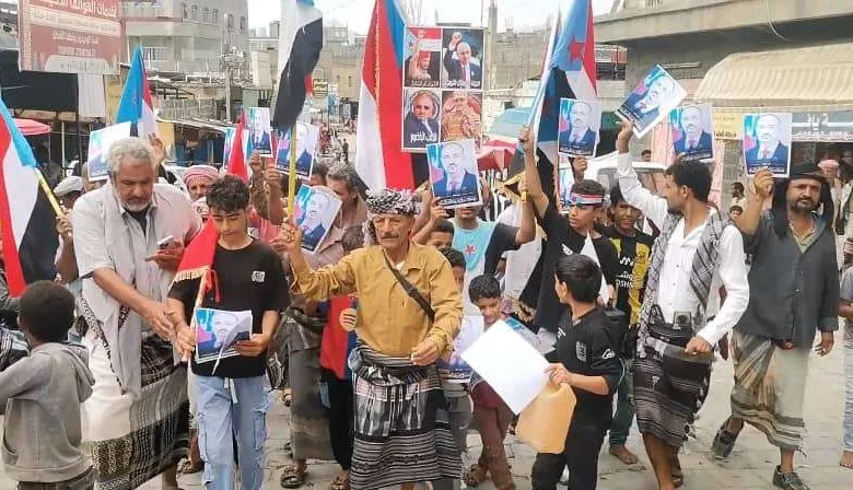مسيرات جماهيرية حاشدة في مديريات أبين تجدد رفض الوصاية والتمسك بالمشروع الجنوبي التحرري