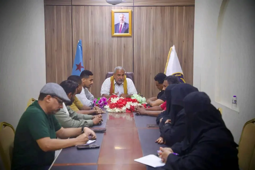 أدانت عبث السلطة المحلية بإيرادات المحافظة.. تنفيذية انتقالي حضرموت تدعو المواطنين إلى مواصلة البرنامج التصعيدي