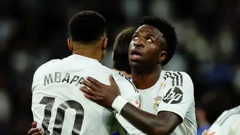 مثل مبابي.. شرط فينيسيوس جونيور لتجديد عقده مع ريال مدريد