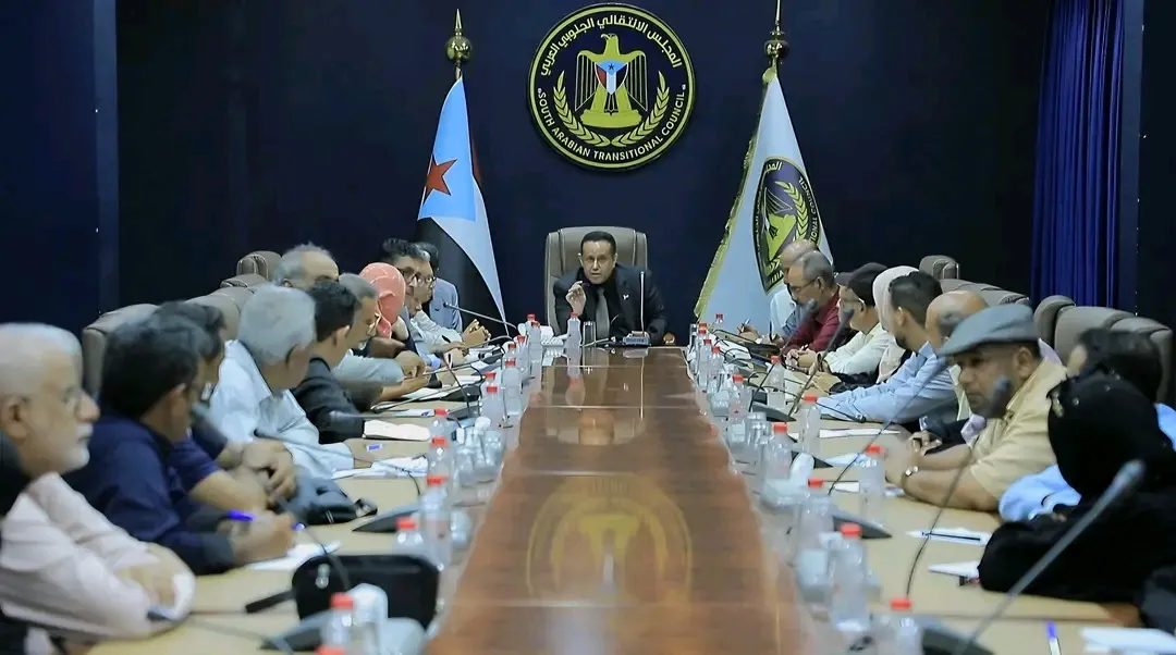 الأمانة العامة تُقر برنامج التصعيد السلمي ضد الوصاية والاحتلال وتدعو إلى الاحتشاد في مليونية الثلاثاء بعدن وحضرموت
