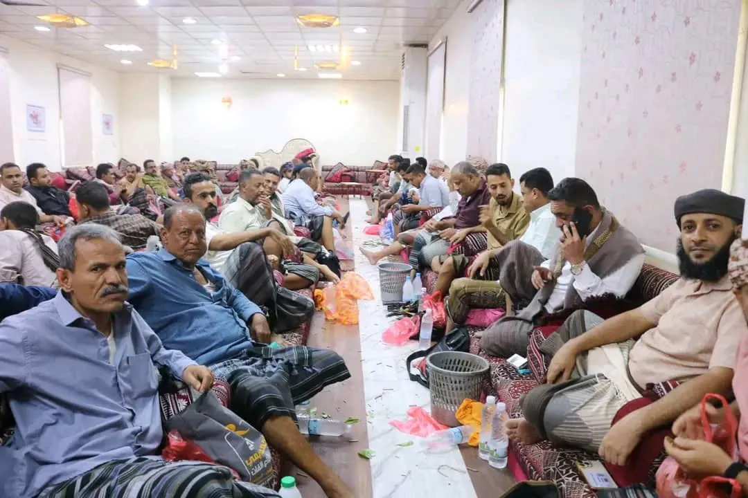 عاجل | لقاء قبلي حاشد لأبناء ردفان في عدن يمهل السلطات 24 ساعة ويهدد بالتصعيد القبلي المـ.ـسلح