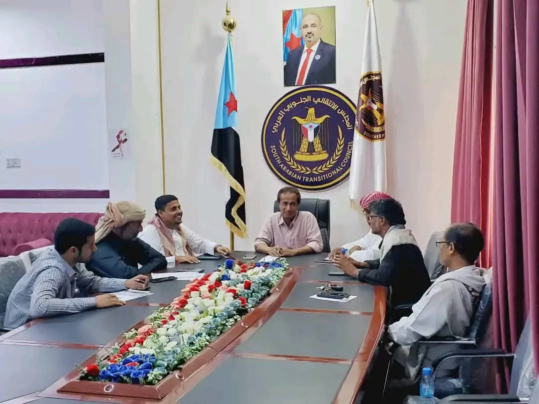 تنفيذية انتقالي المهرة تناقش مستجدات الأوضاع وتؤكد مواصلة برنامج التصعيد الشعبي السلمي