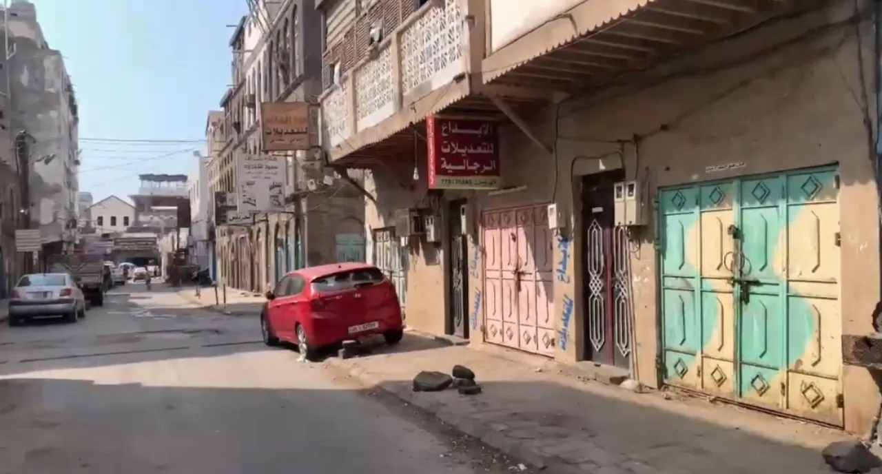 عدن.. عصيان مدني متواصل ضد الوصاية وحرب الخدمات
