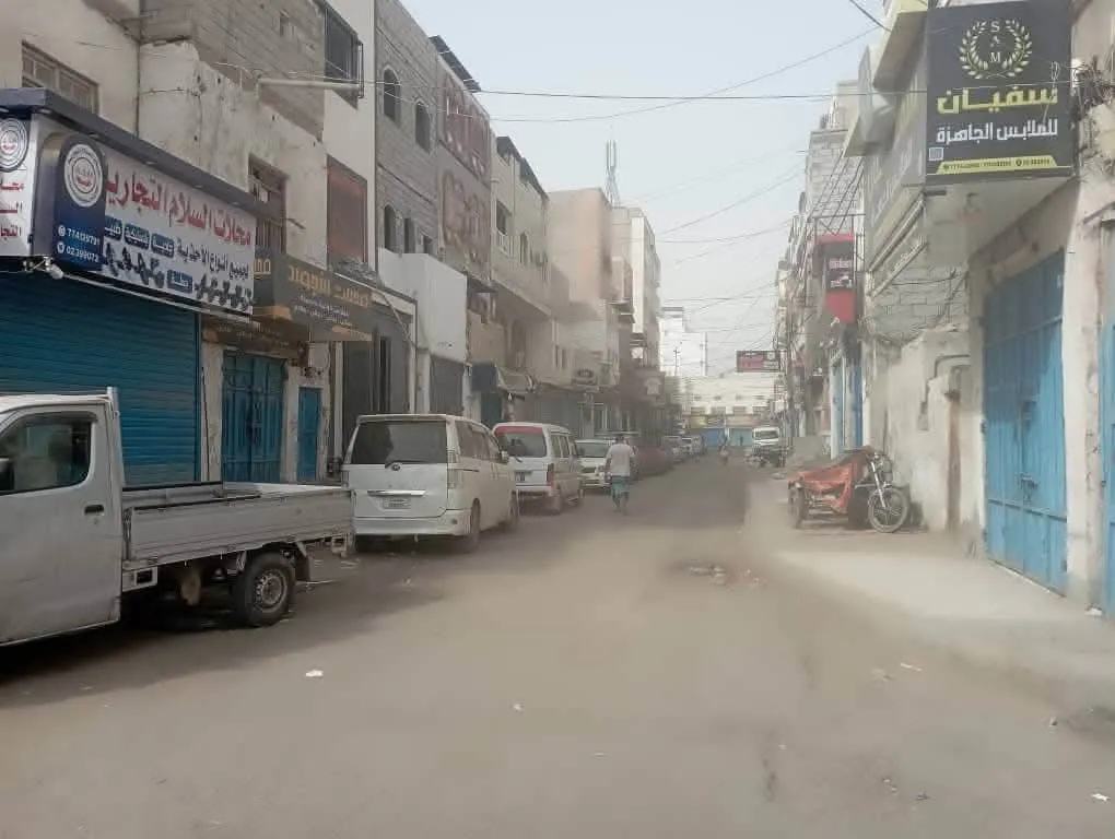 العاصمة عدن تواصل التصعيد الشعبي لمواجهة فشل سلطات الوصاية في توفير الخدمات