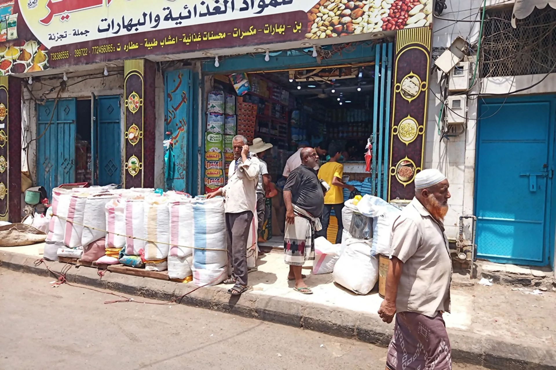 الأسعار تشتعل والجنوب يختنق.. موجة غلاء جنونية تفجّر غضب الشارع وتضع الناس أمام واقع معيشي قاسٍ
