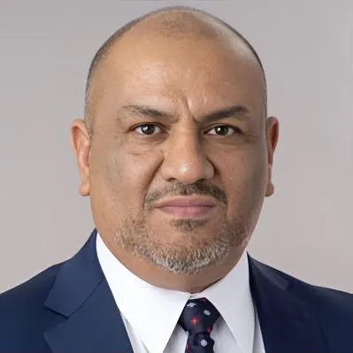 السفير خالد اليماني يقدّم إحاطة في «مجلس من أجل أمريكا آمنة»: اندفاع الحوثيين نحو باب المندب تهديد مباشر لأمن الطاقة الأمريكي